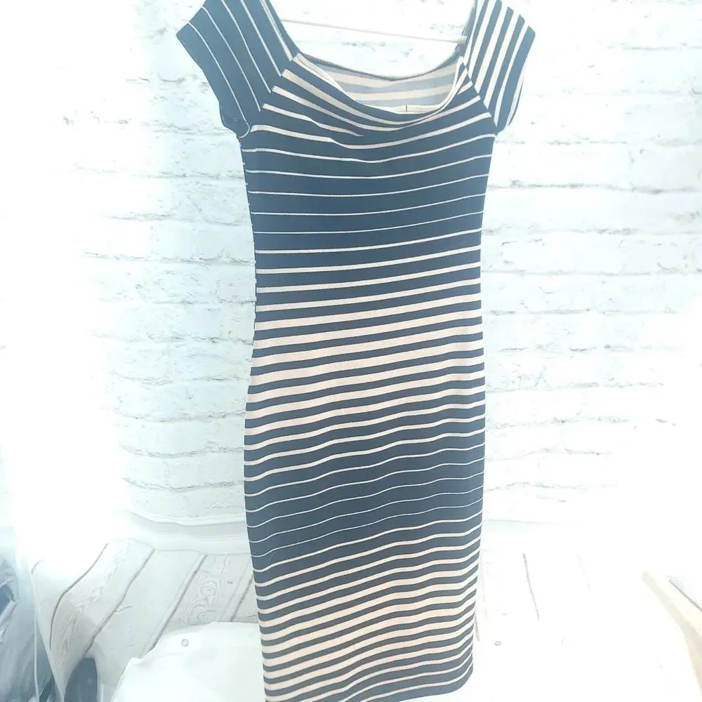 Brat Star Black Tan Horizontal Stripes Stretch Knit Size Medium A-line Dress